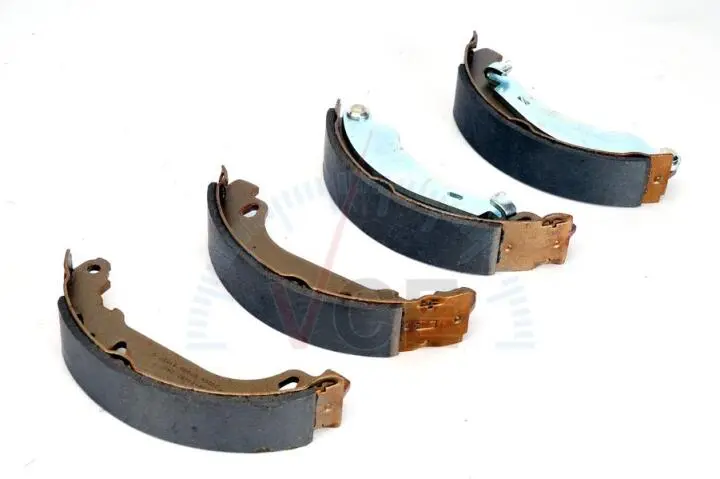 Тормозные колодки, барабанные LPR 07830 (фото 1)