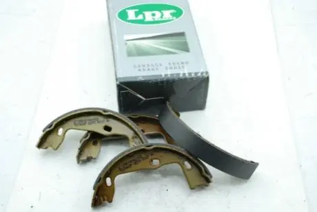Гальмівні колодки (набір) LPR 2570