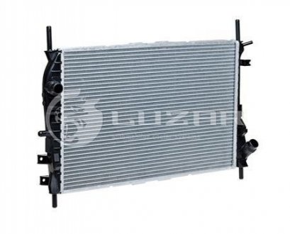 Радиатор, охлаждение двигателя LUZAR LRc 1063 (фото 1)