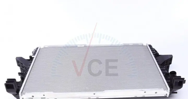 Радиатор, охлаждение двигателя MAHLE CR 1792 000S (фото 1)