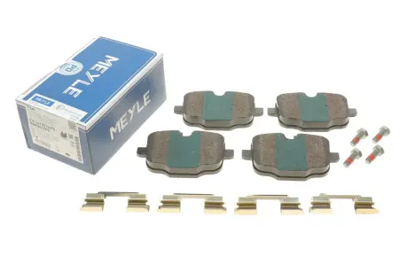 Комплект тормозных колодок, дисковый тормоз MEYLE 025 247 0318/PD