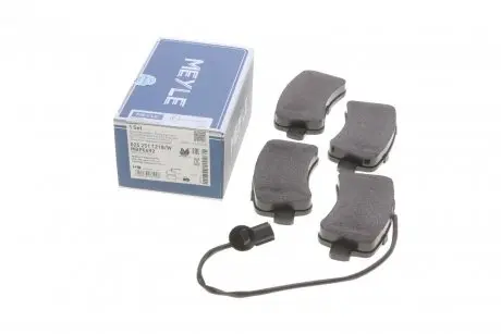 Комплект тормозных колодок, дисковый тормоз MEYLE 025 251 1218/W