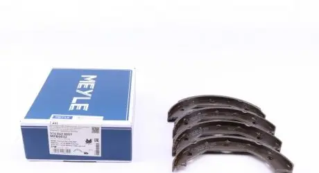 Комплект тормозных колодок, стояночная тормозная система. MEYLE 314 042 0007