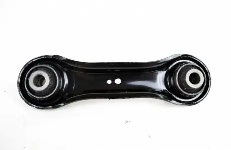 Рычаг поперечный задней подвески MITSUBISHI 4117A007