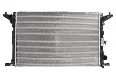 Радиатор, охлаждение двигателя Nissens 606578