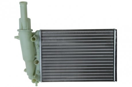 Радиатор, охлаждение двигателя Nissens 61856