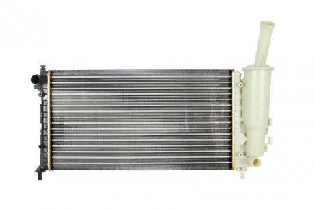 Радиатор, охлаждение двигателя Nissens 61881