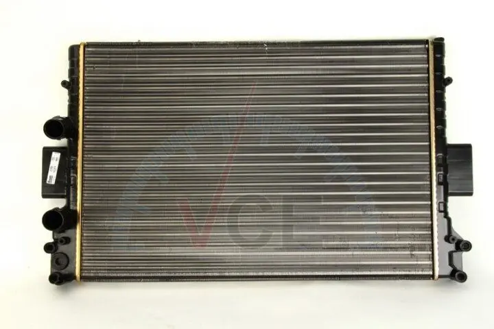 Радиатор, охлаждение двигателя Nissens 61985 (фото 1)