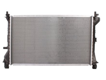 Радиатор, охлаждение двигателя Nissens 62075A (фото 1)
