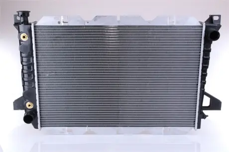 Радиатор, охлаждение двигателя Nissens 620981