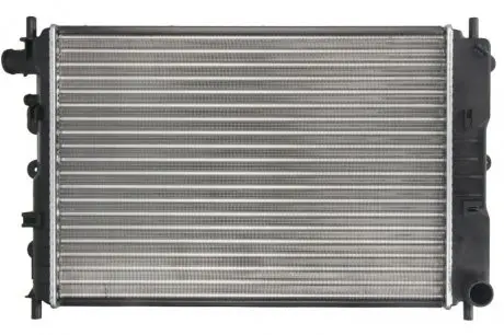 Радиатор, охлаждение двигателя Nissens 62217A