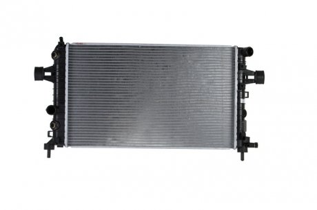 Радиатор, охлаждение двигателя Nissens 63027A (фото 1)