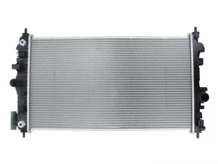 Радіатор охолодження двигуна Nissens 630717