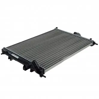 Радиатор, охлаждение двигателя Nissens 637613