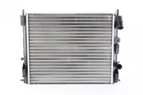 Радиатор, охлаждение двигателя Nissens 637931 (фото 1)