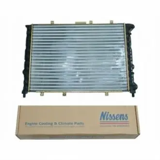 Радиатор, охлаждение двигателя Nissens 63843A