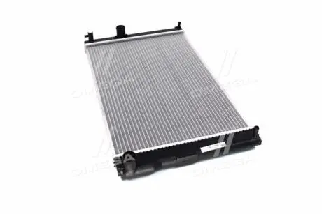 Радиатор, охлаждение двигателя Nissens 646842