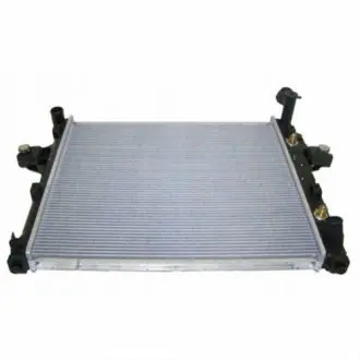 Радиатор, охлаждение двигателя Nissens 651811