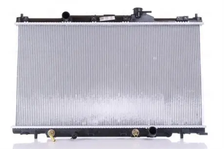 Радиатор Nissens 681379
