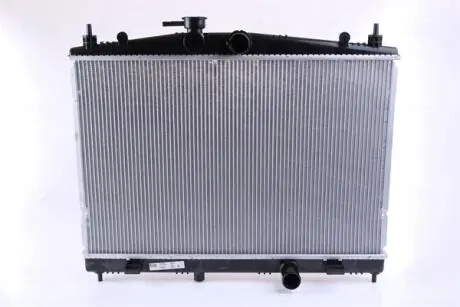 Радиатор, охлаждение двигателя Nissens 68735