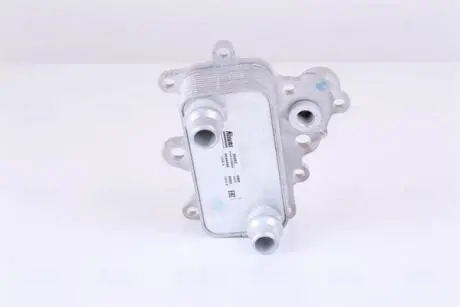 Масляный радиатор Nissens 90885