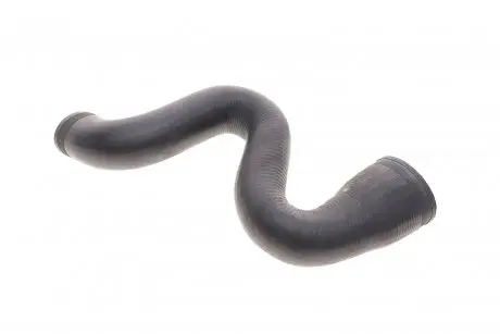 Патрубок интеркулера (нижний) (r) vw passat/skoda superb/audi a4/a6 1.9tdi 95-08 NRF 166027