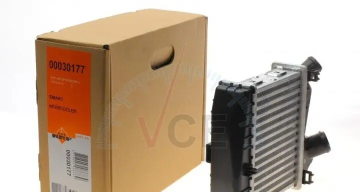 Інтеркулер NRF 30177 (фото 1)