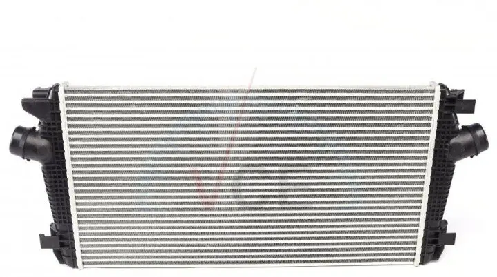 Інтеркулер NRF 30272 (фото 1)