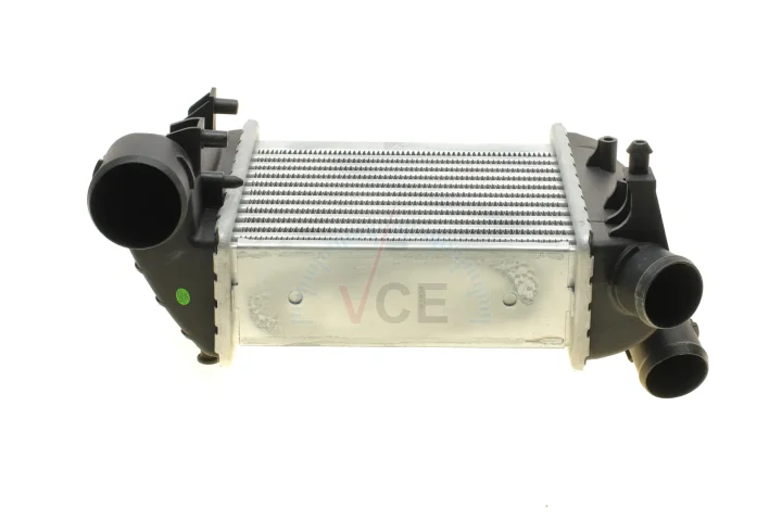 Фото 1 - Интеркуллер NRF 30754 Интеркуллер NRF 30754 (фото 1)