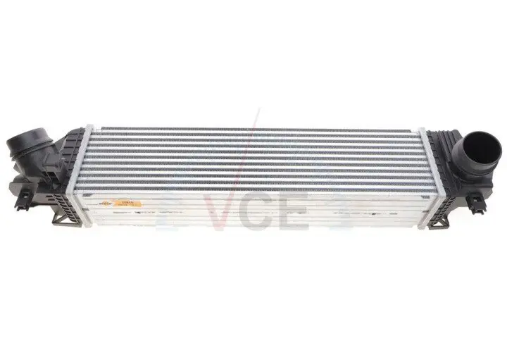 Интеркуллер NRF 30946 (фото 1)