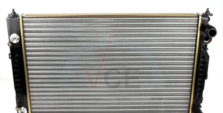 Радиатор, охлаждение двигателя NRF 529504A (фото 1)