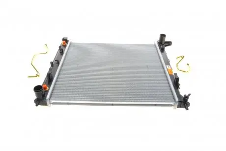Радиатор охлаждения двигателя NRF 53053