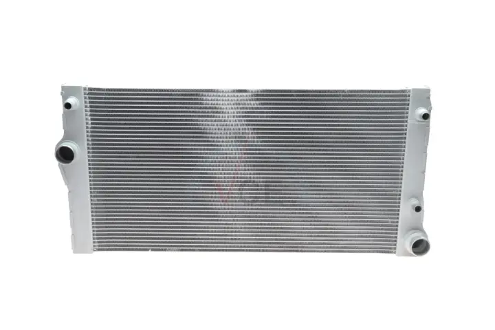 Радіатор охолодження двигуна NRF 53817 (фото 1)