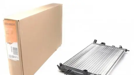 Радіатор, охолодження двигуна NRF 54668A