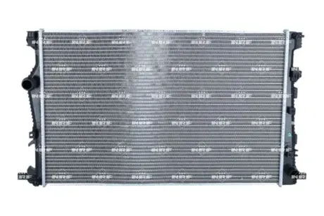 Радиатор двигателя (акпп-мкпп) JEEP CHEROKEE 2.0D-3.2 11.13- NRF 550060