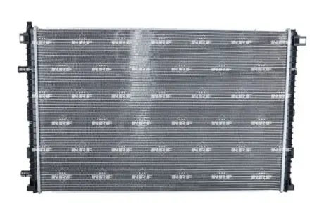 Радіатор охолодження двигуна audi a6 18- NRF 550255