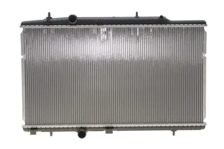 Радиатор охлаждения двигателя NRF 550286