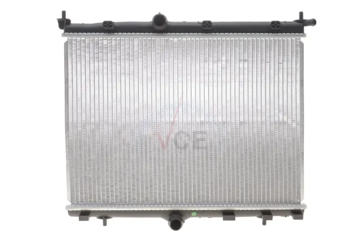 Радиатор охлаждения двигателя NRF 550296 (фото 1)