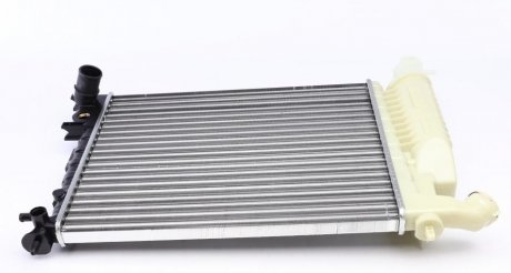 Радиатор, охлаждение двигателя NRF 58184 (фото 1)