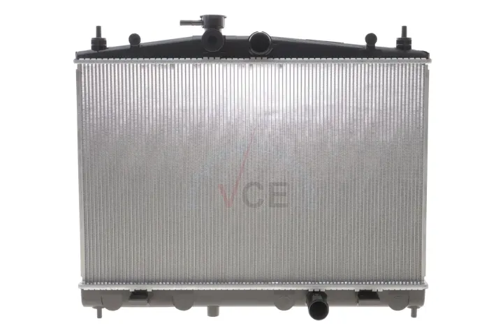 Інтеркулер NRF 58236 (фото 1)