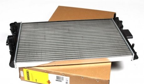 Радиатор, охлаждение двигателя NRF 58361 (фото 1)