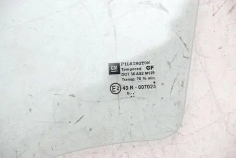 Скло бічне Opel 161527