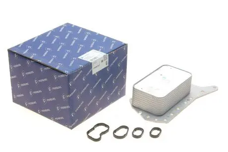 Радиатор масляный mb vito/opel vivaro/renault trafic 1.6 cdti/dci 14-(теплообменник) PIERBURG 7.09269.55.0