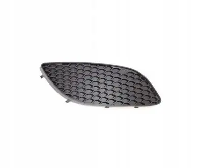 Решетка в бампер правая POLCAR 556327-2