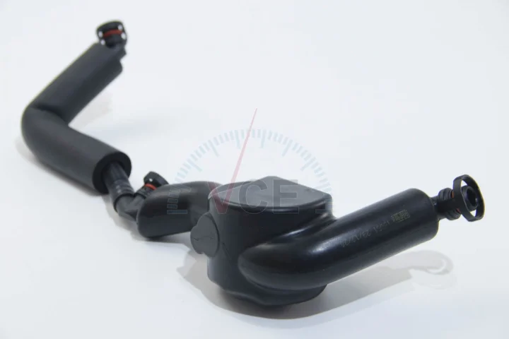 Фото 1 - Патрубок вентиляції картера bmw 5(e60)- 7(e65-e66-e67)-x5(e70) 4.0-4.8 05-13 RAPRO R19851 Патрубок вентиляції картера bmw 5(e60)- 7(e65-e66-e67)-x5(e70) 4.0-4.8 05-13 RAPRO R19851 (фото 1)