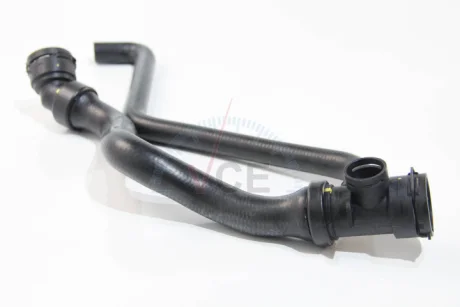 Патрубок радиатора a4-passat 1.6-1.8 t 94-05 длина 559mm RAPRO R25263