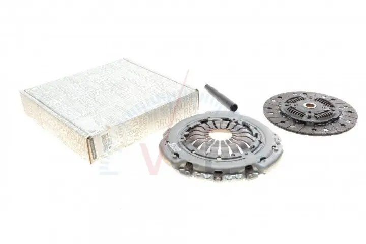 Фото 1 - Комплект сцепления RENAULT 302050831R Комплект сцепления RENAULT 302050831R (фото 1)