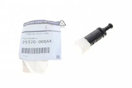 Выключатель стопа Kangoo 1.5D, Logan 1,4-1,6 (4-х конт.) RENAULT 77 00 414 988