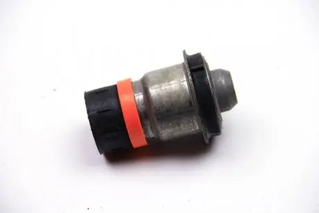 Сайленблок рамника RENAULT 8200475468