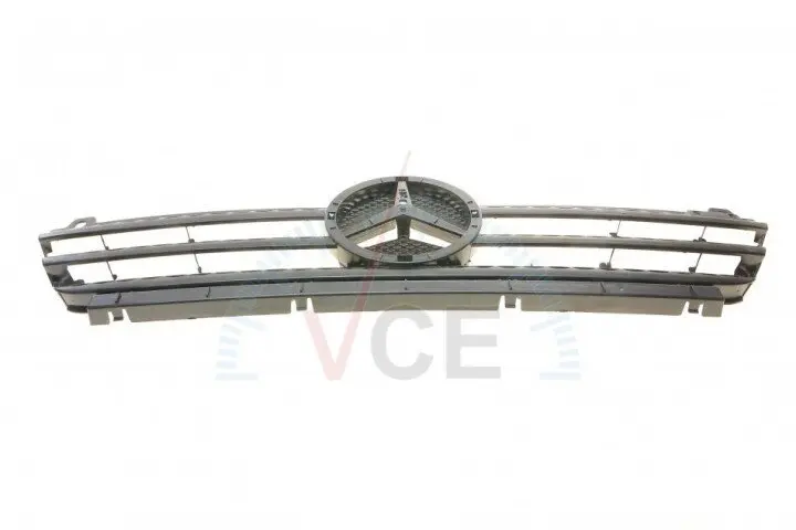 Решетка радиатора mb sprinter cdi 03- (без улыбки) (9018800385) ROTWEISS RW88015 (фото 1)